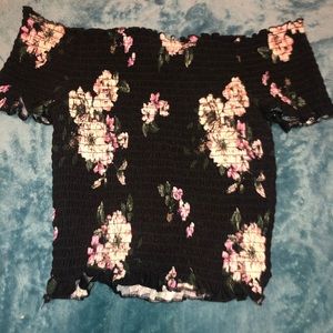 Ribbed off the shoulders crop top